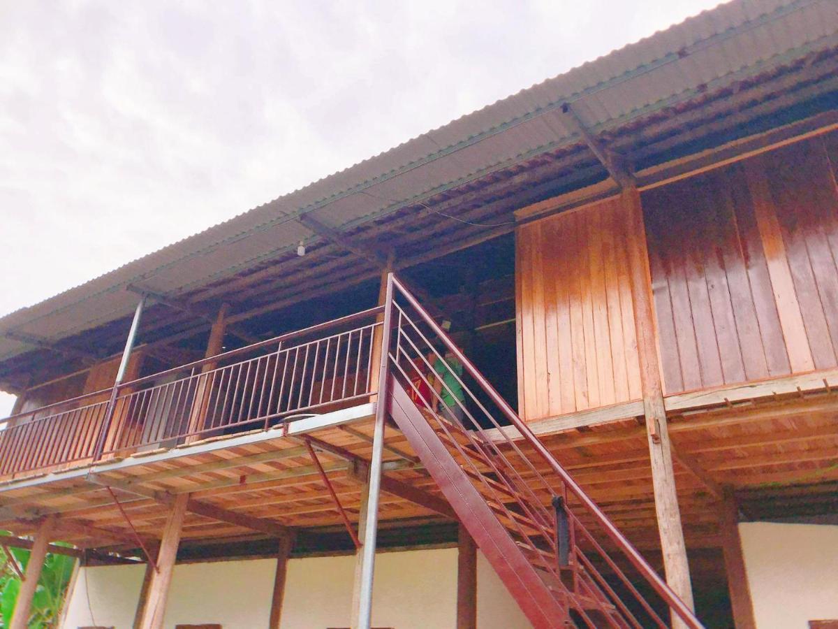 Hoàng Quân Homestay Ba Be Extérieur photo