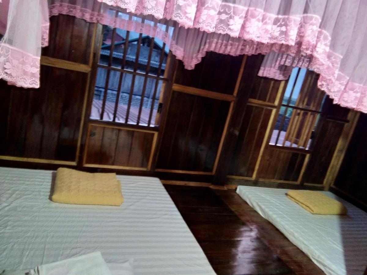 Hoàng Quân Homestay Ba Be Extérieur photo